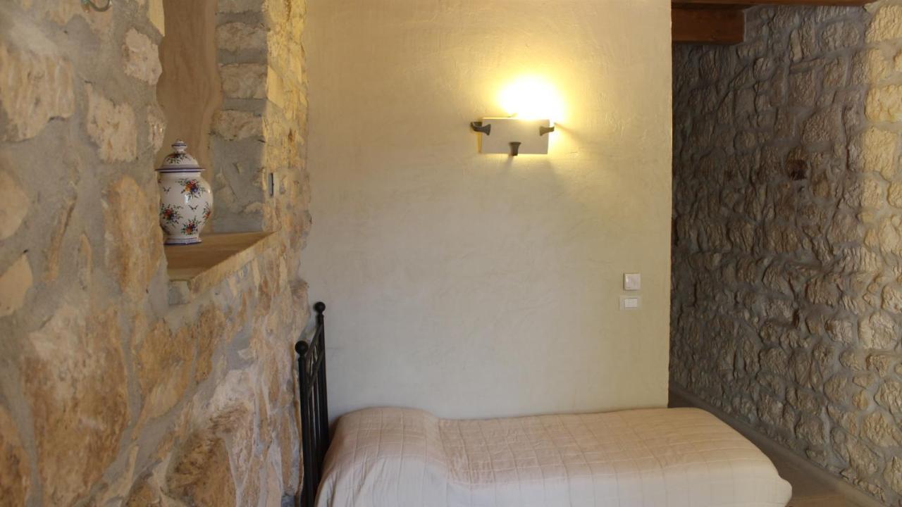 B&B Lo Gnomo Pennapiedimonte Buitenkant foto