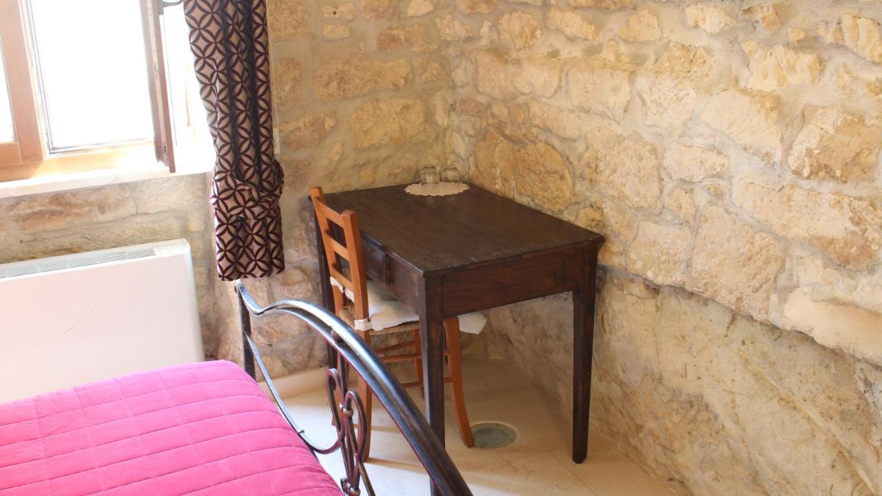B&B Lo Gnomo Pennapiedimonte Buitenkant foto