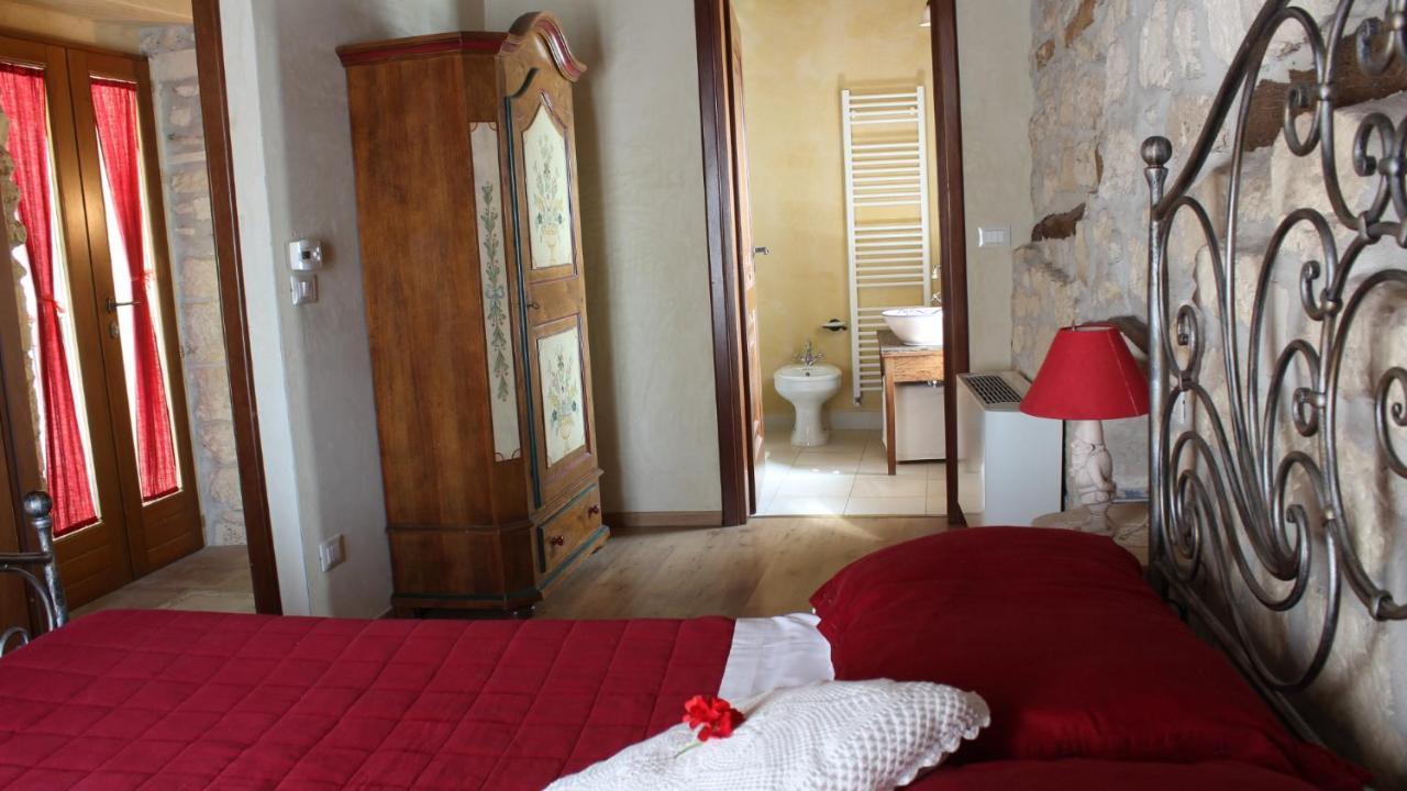 B&B Lo Gnomo Pennapiedimonte Buitenkant foto