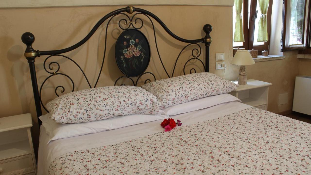B&B Lo Gnomo Pennapiedimonte Buitenkant foto
