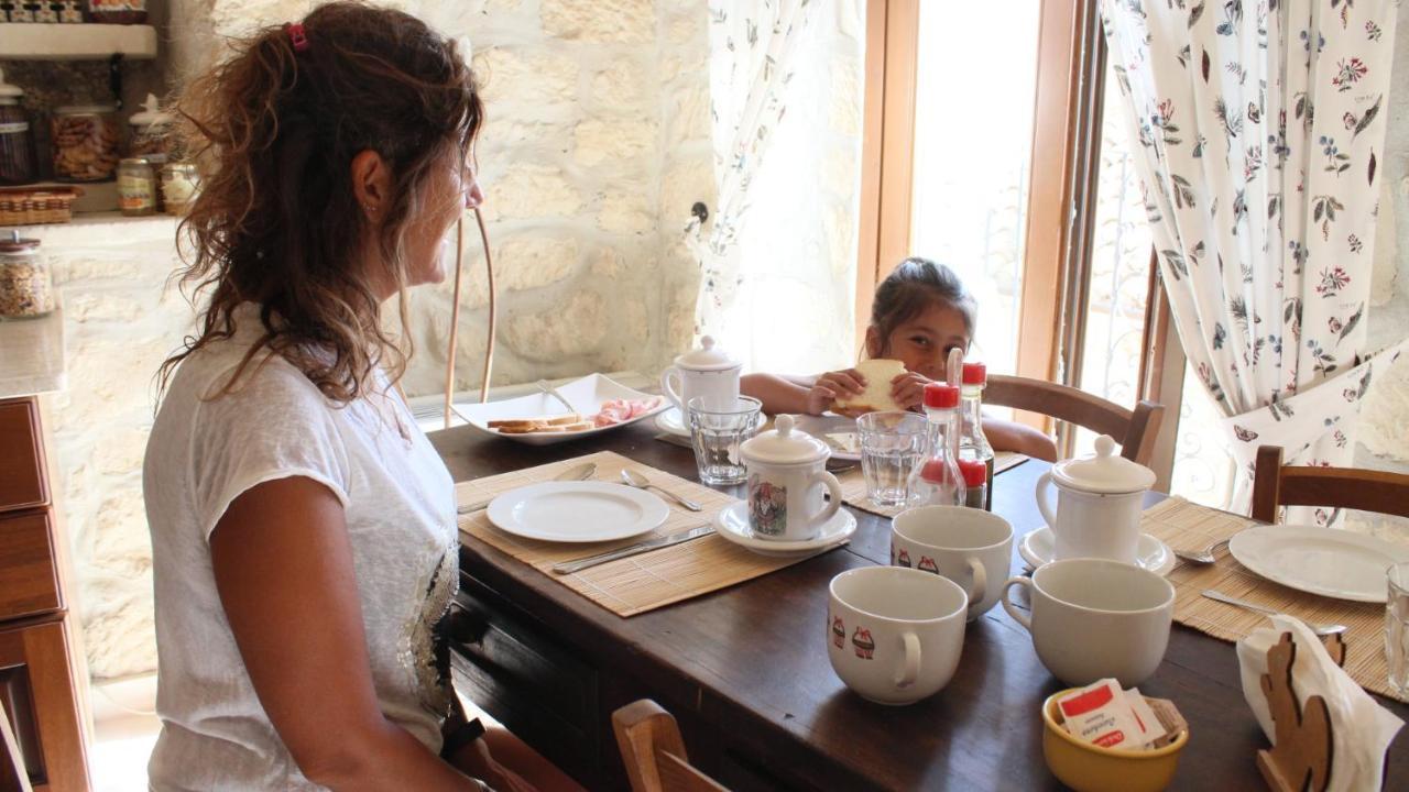 B&B Lo Gnomo Pennapiedimonte Buitenkant foto